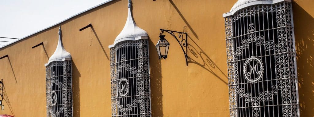 casa de la emancipación de trujillo, también conocida como casa de las ventanas